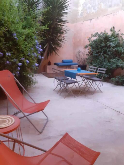 Arlette La Petite Maison Arlesienne Exterior foto